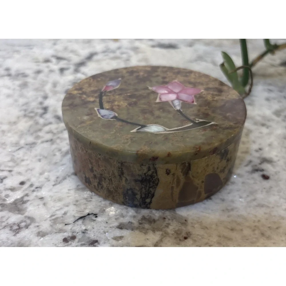 Shellys London vintage stone